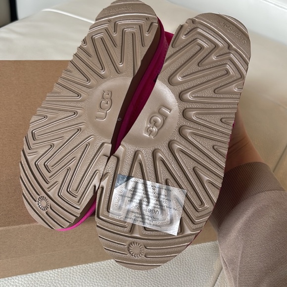 Ugg kids Boots - Picture 4 of 8